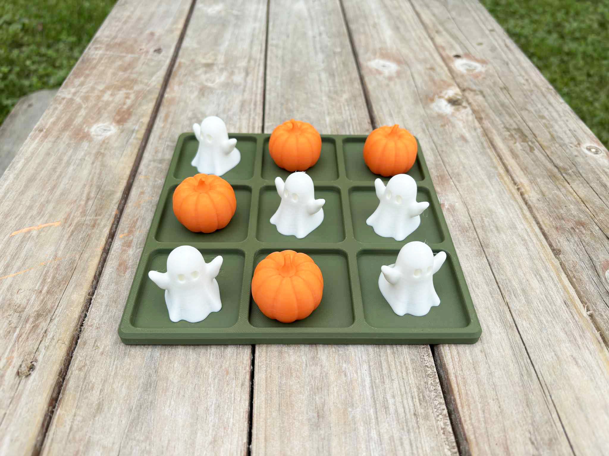 Tic tac toe Halloween edition