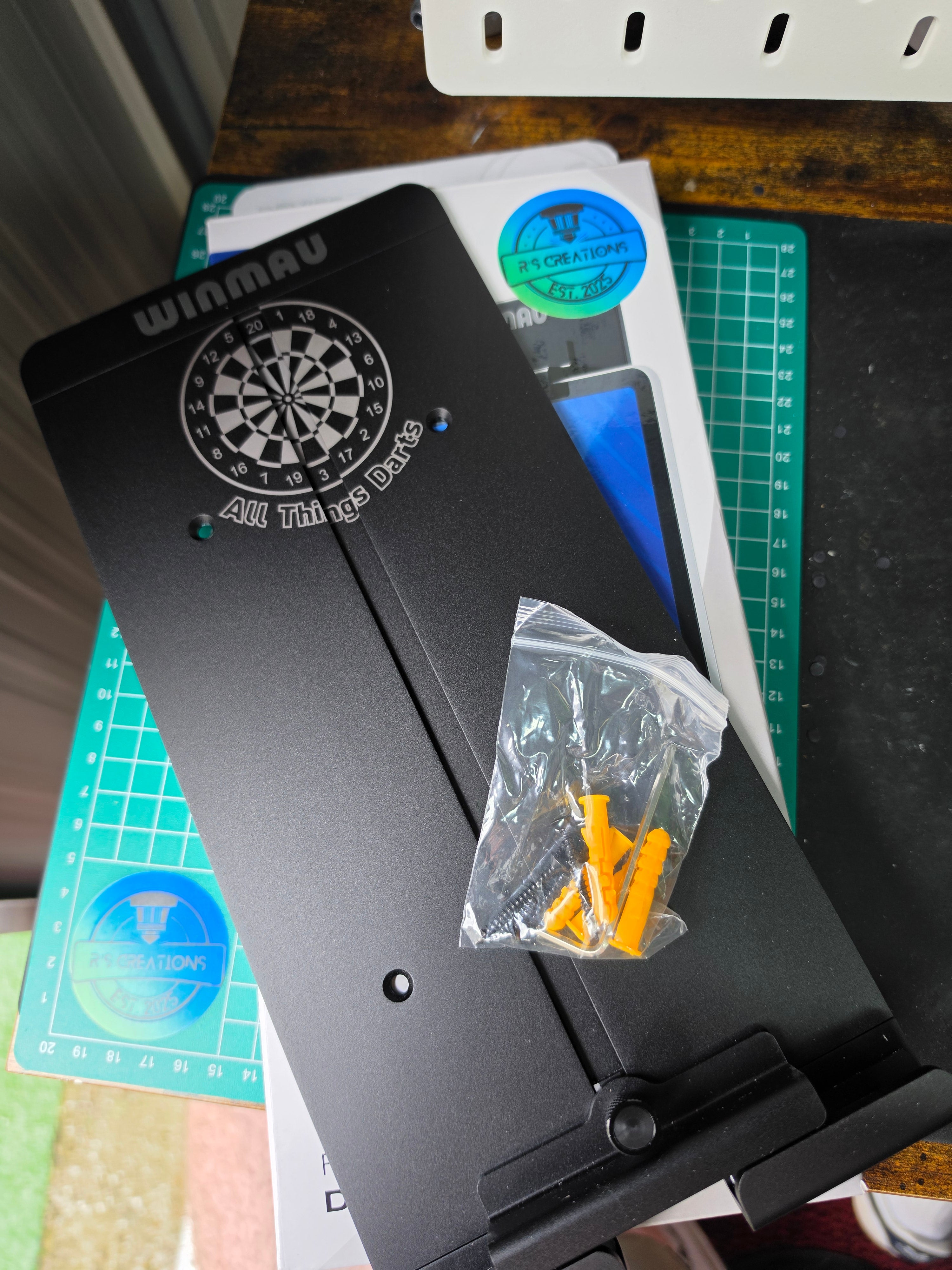 Engraved Winmau device holder